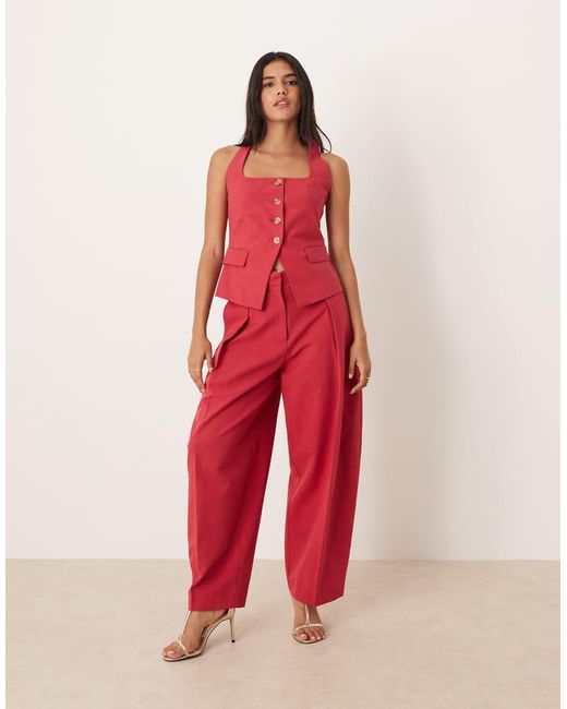 Pantalones Capri Rojos De Pernera Barrel De (Parte De Un Conjunto) Mango de color Red