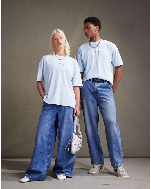 T-shirt oversize unisex oversize slavato con stampa disney di topolino e minnie di ASOS in Blue