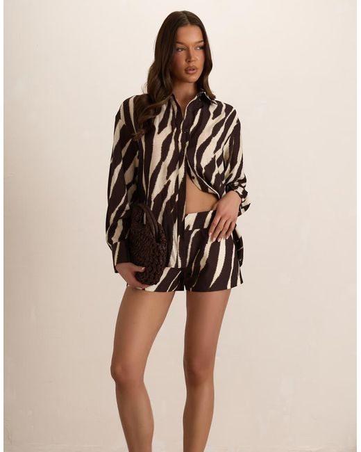 Missy Empire Brown Woven Zebra Structured Shorts