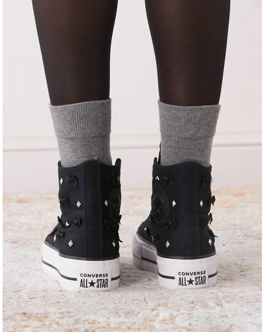 Chuck taylor all star lift - baskets montantes à plateforme avec nœuds et clous Converse en coloris Brown