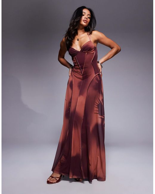 Robe longue en tulle à surpiqûres et imprimé fleuri flou ASOS en coloris Red