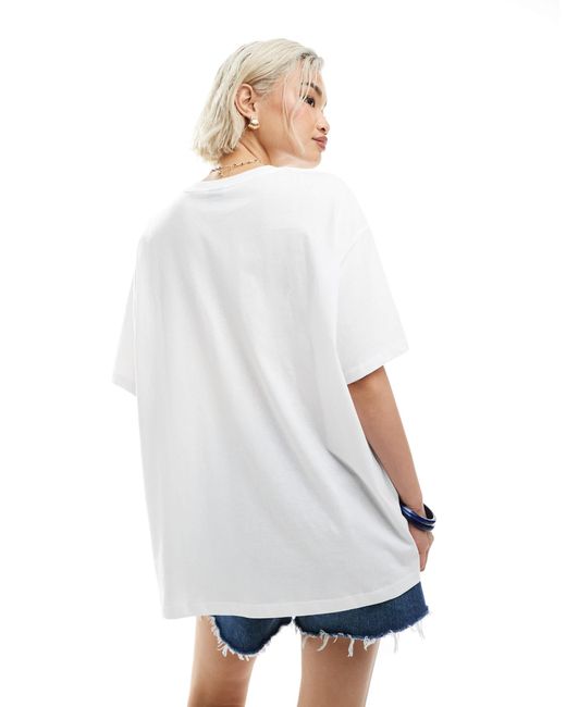 T-shirt oversize coupe boyfriend avec imprimé aliments Vero Moda en coloris White