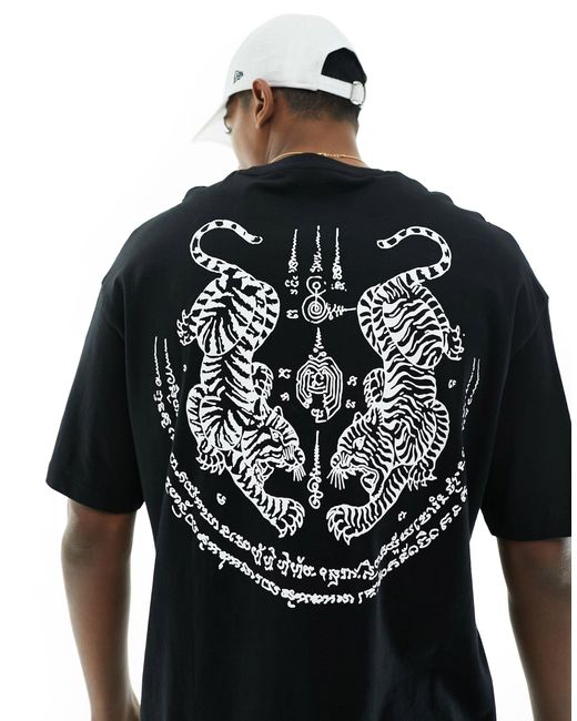 Jack & Jones Black Oversized Tiger Back Print T-shirt for men