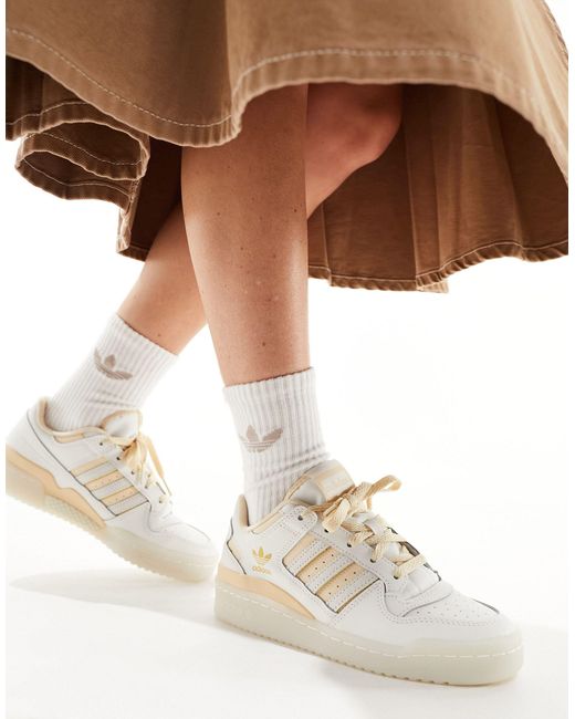 Forum low cl - baskets - blanc cassé/beige Adidas Originals en coloris Natural
