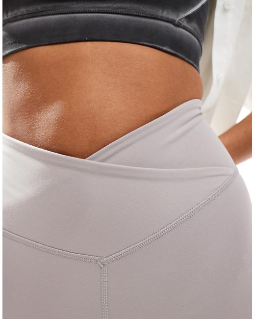 Tala White – dayflex – leggings