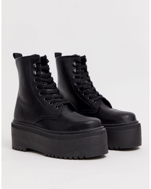 ASOS Black – Acton – Ankle-Boots mit Schnürung und dicker Sohle