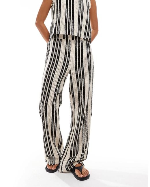 Pantalon d'ensemble large en maille ajourée à rayures - noir et Object en coloris White