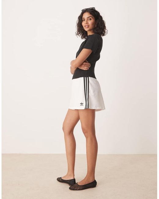 Adidas Originals Minirok Met 3-Stripes in het Natural