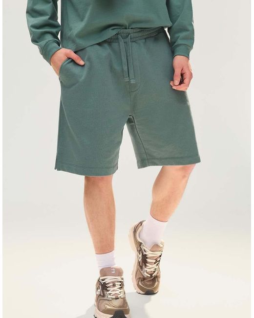 Bermuda Basic di Bershka in Green da Uomo