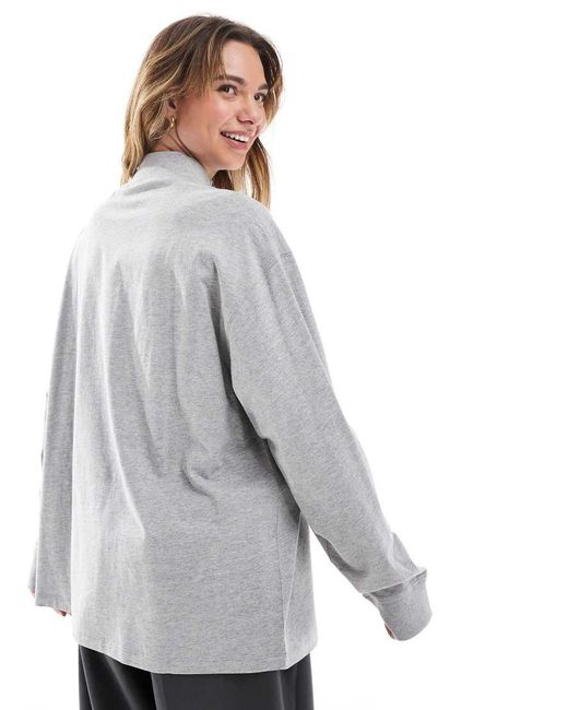 ASOS T-Shirt Met Lange Mouwen En Hoogsluitende Hals in het Gray
