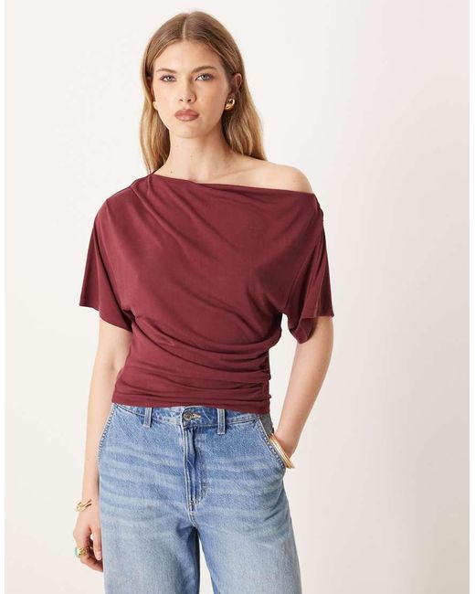 ASOS Top Van Modal Met Blote Schouders in het Red