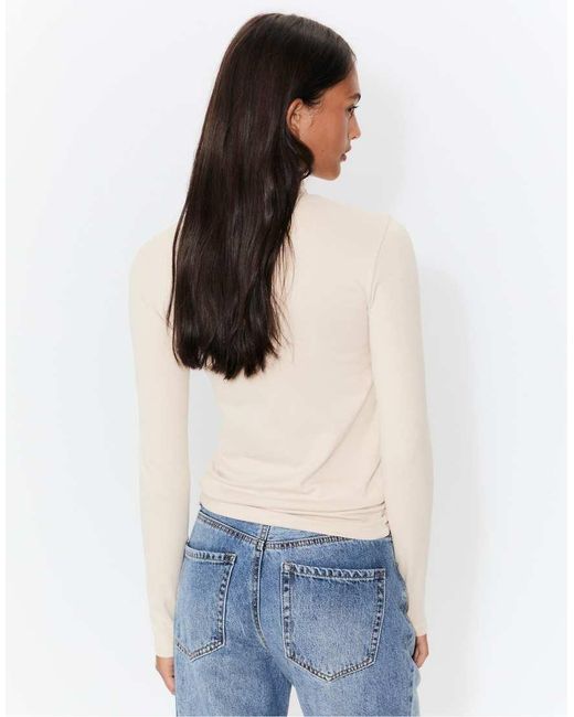 T-Shirt Basic Accollata Color Pietra di Stradivarius in White