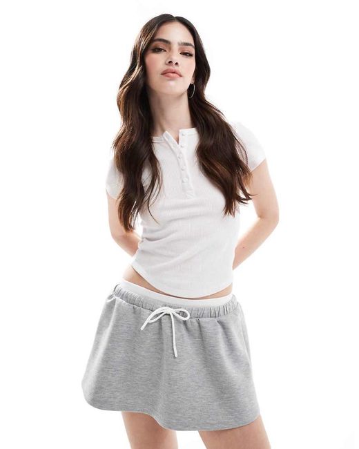 Bershka Mini Skaterrok Met Dubbele Tailleband in het White