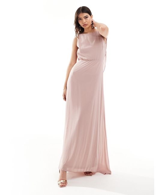 L'invitée - robe longue en mousseline à dos bénitier - pastel TFNC London en coloris Pink