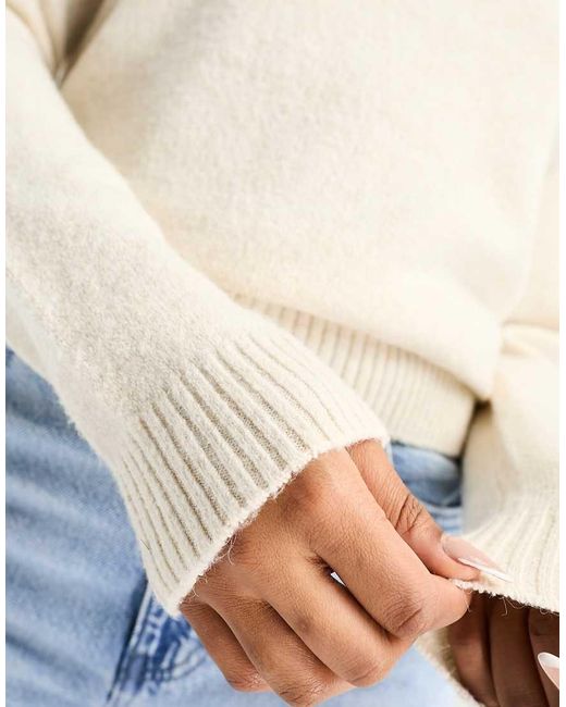 Vero Moda White Round Neck Jumper