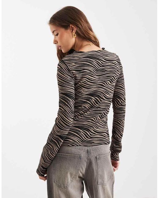 Vero Moda Top Van Jersey Met Lange Mouwen, Textuur En Dierenprint in het Gray