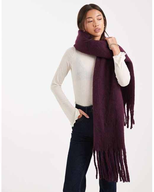 Glamorous Blue Blanket Scarf