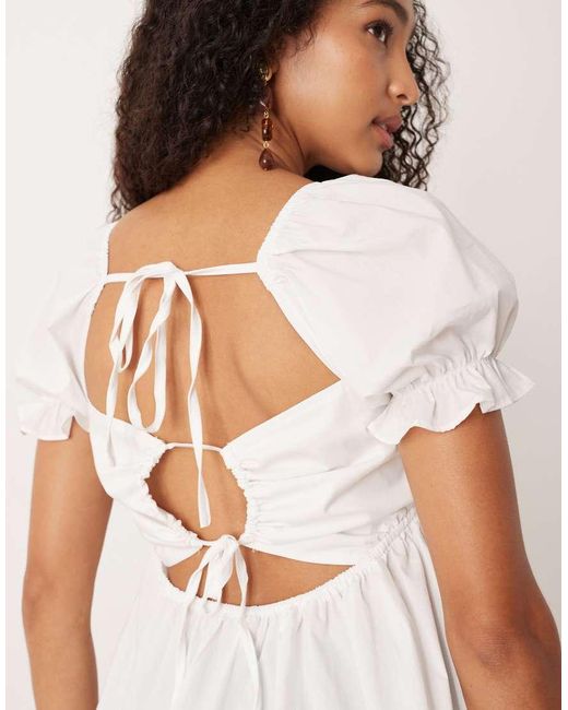 NARRATED White Square Neck Top
