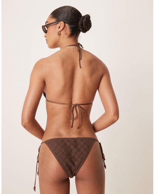 Stradivarius Natural – seitlich gebundene bikinihose mit häkel-design