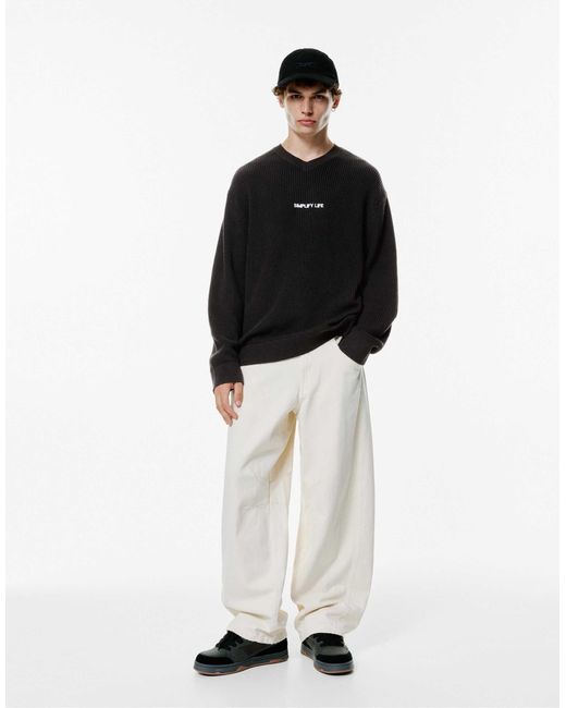 Pull en maille à slogan brodé Pull&Bear pour homme en coloris Black