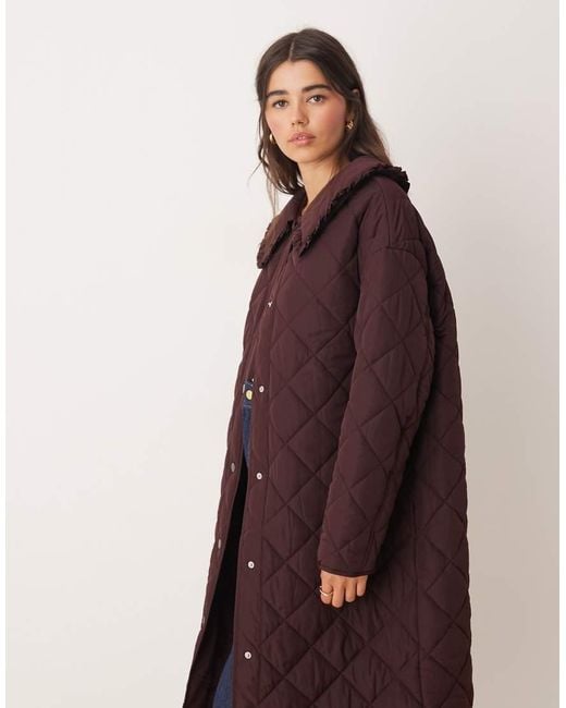 Abrigo Largo Guateado De -Morado Miss Selfridge de color Purple