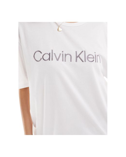 Calvin Klein White – schlaf-t-shirt aus reiner baumwolle