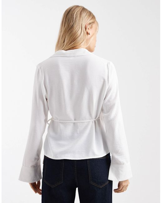 ONLY White – wickelhemd