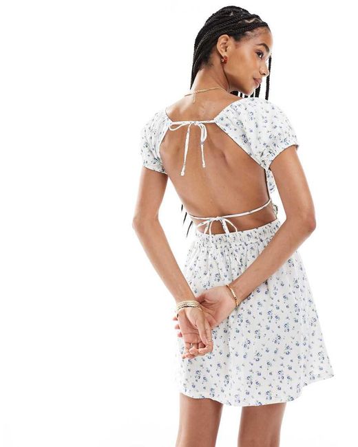 Str di Stradivarius in White