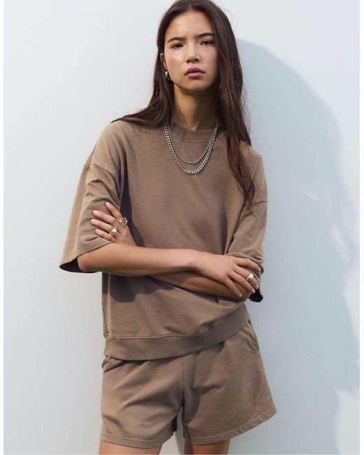 Felpa Color Cioccolato A Maniche Corte di Pull&Bear in Brown