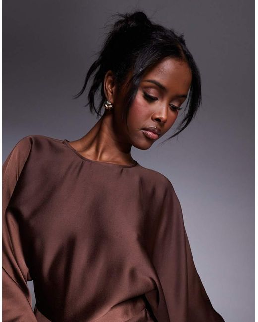 ASOS Playsuit Met Structuur, Vleermuismouwen En Skortdetail in het Brown