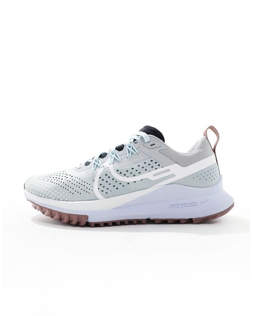 Nike White – pegasus trail – sneaker