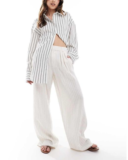 Stradivarius White Wide Leg Crinkle Pleat Front Pants
