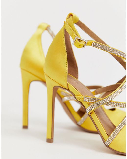 closed toe yellow heels