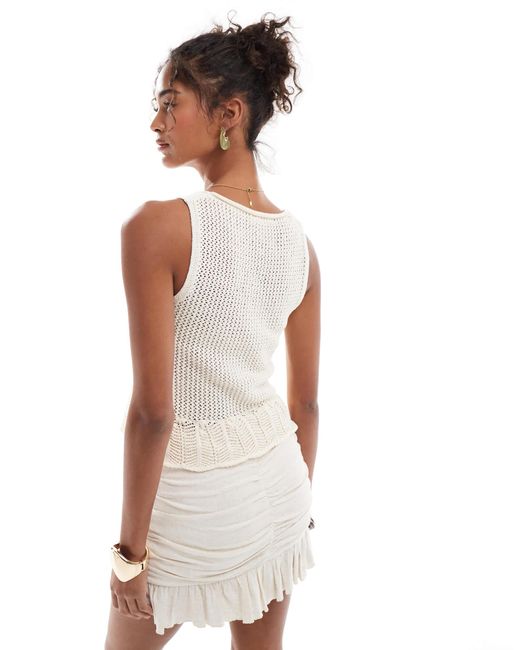 Stradivarius White Ruffle Hem Knitted Top