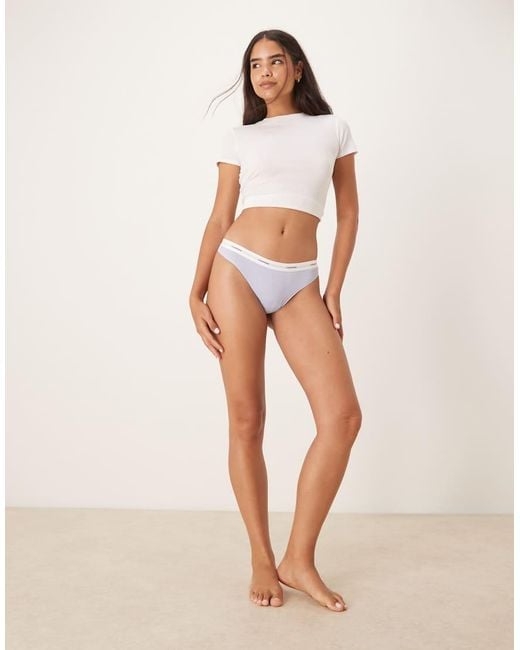 Calvin Klein Geribbelde String Van Katoen Met Stretch in het White
