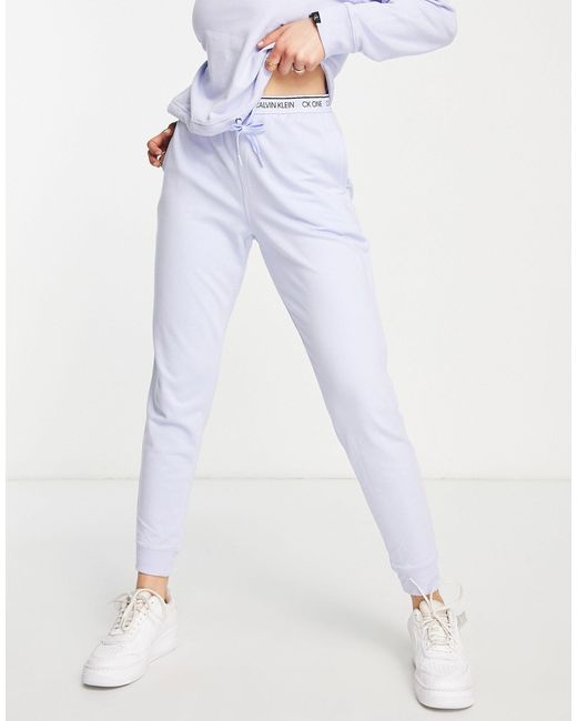ck one jogger