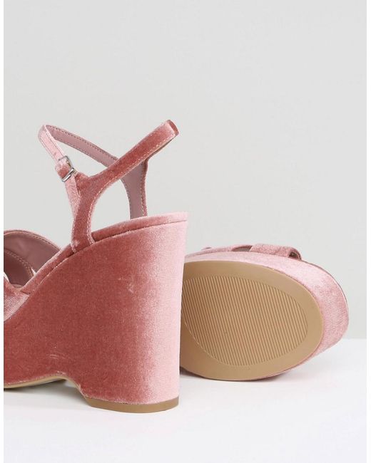 New Look Velvet Platform Wedge Sandal in Pink | Lyst UK