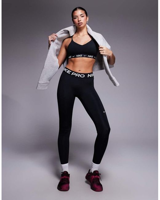 Nike Pro di Nike in Blue