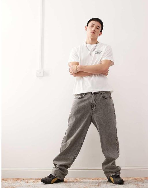 T-Shirt Oversize Squadrata Sporco Con Stampa Grafica "Fantazy Fussball" di Weekday in White da Uomo