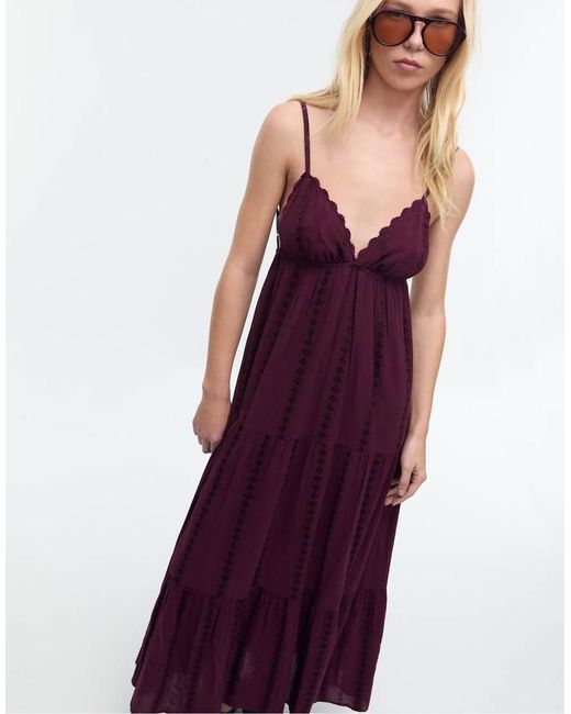 Stradivarius Maxi Jurk Met Losse Pasvorm En Open Achterkant in het Purple