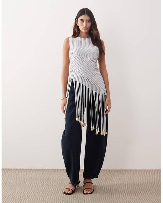 ARRANGE White Wave Linear Faux Pearl Droplet Fringed Hem Top