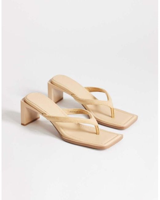 TOPSHOP Natural Sadie Toe Thong Mid Heel