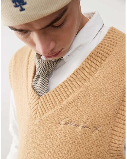 Chaleco Con Cuello De Pico De Punto De -Neutro Collusion de hombre de color Blue
