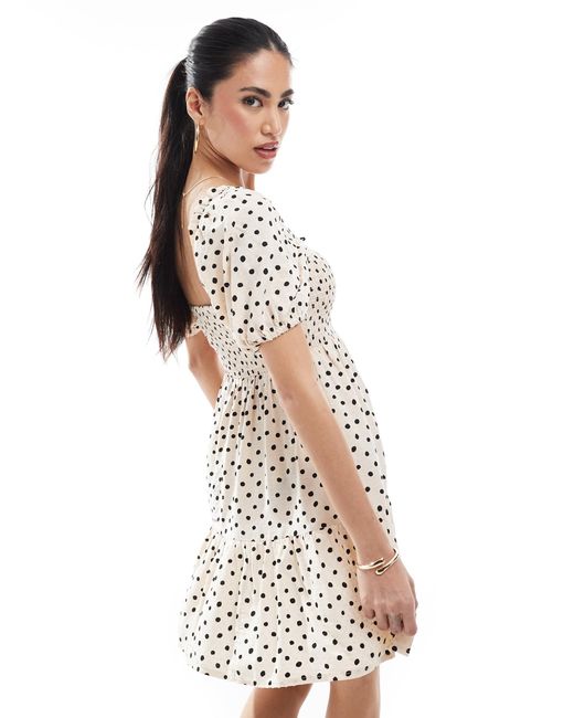 Robe courte tendance folk à pois - crème New Look en coloris White