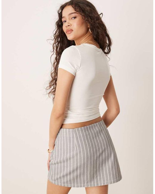 Gina Tricot White Jersey Short Sleeve Top With Round Neck