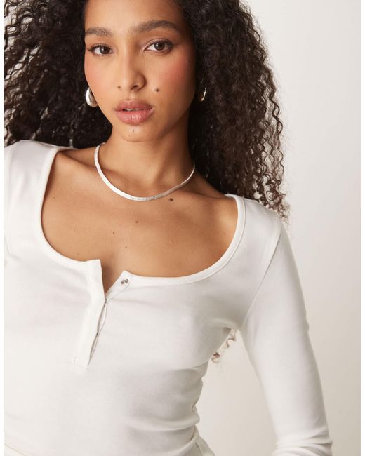 Gina Tricot White Jersey Long Sleeve With Concealed Front Button Detail