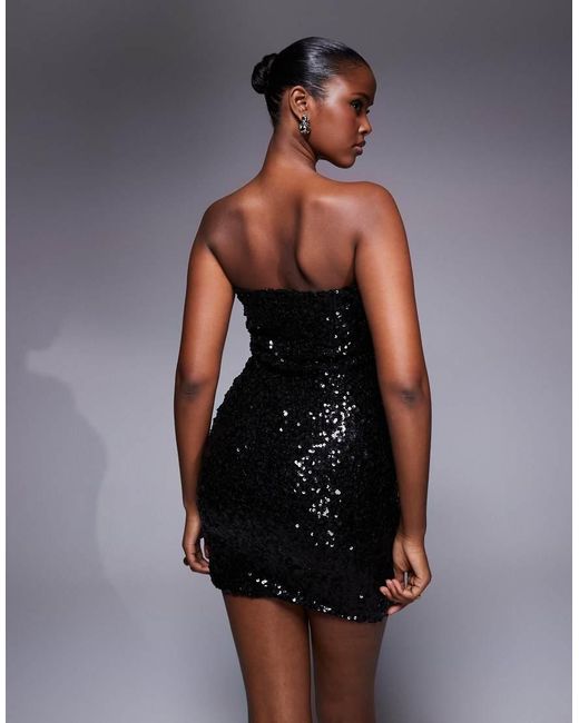 Kaiia Exclusives in het Black