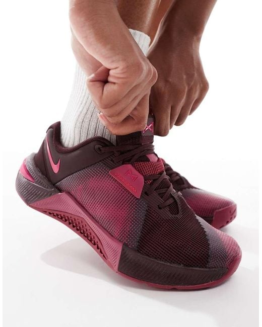 Nike Red Metcon 10 Trainers