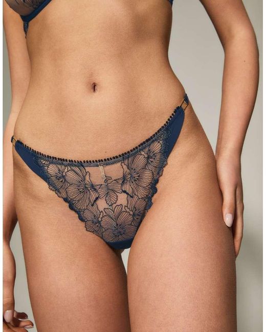 KBX Gray Jasmine String