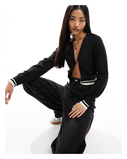 Nike Black Long Sleeve Cropped Knitted Cardigan With Clasp